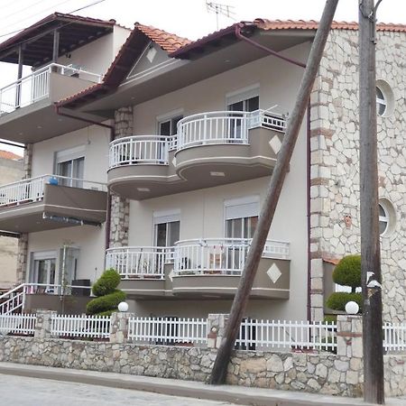 Villa George Giov Sarti Exteriér fotografie