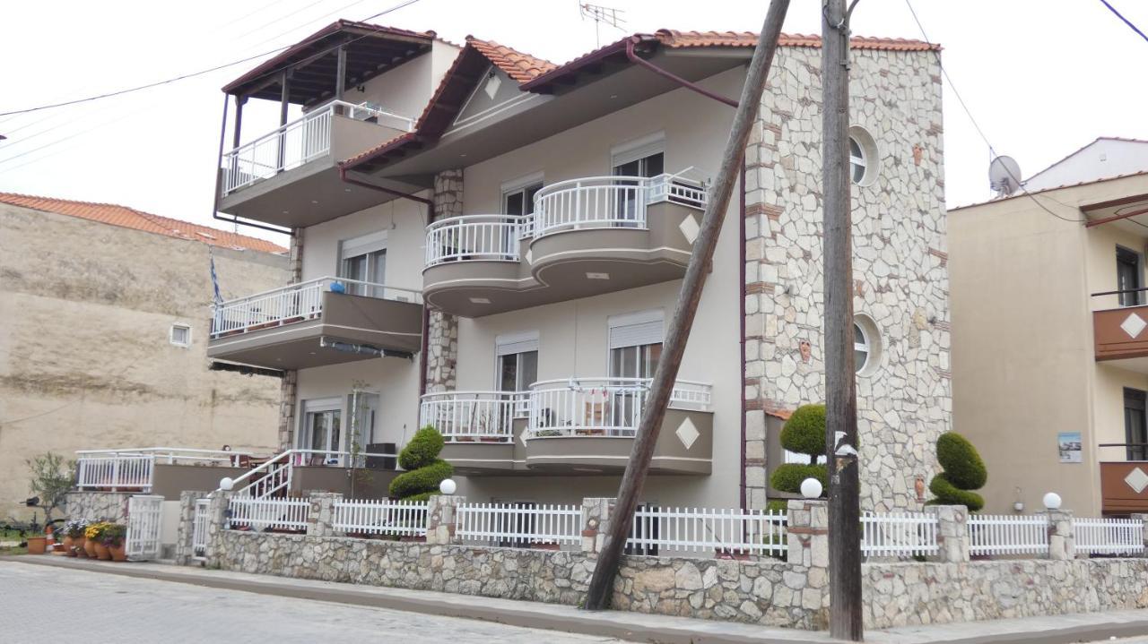 Villa George Giov Sarti Exteriér fotografie