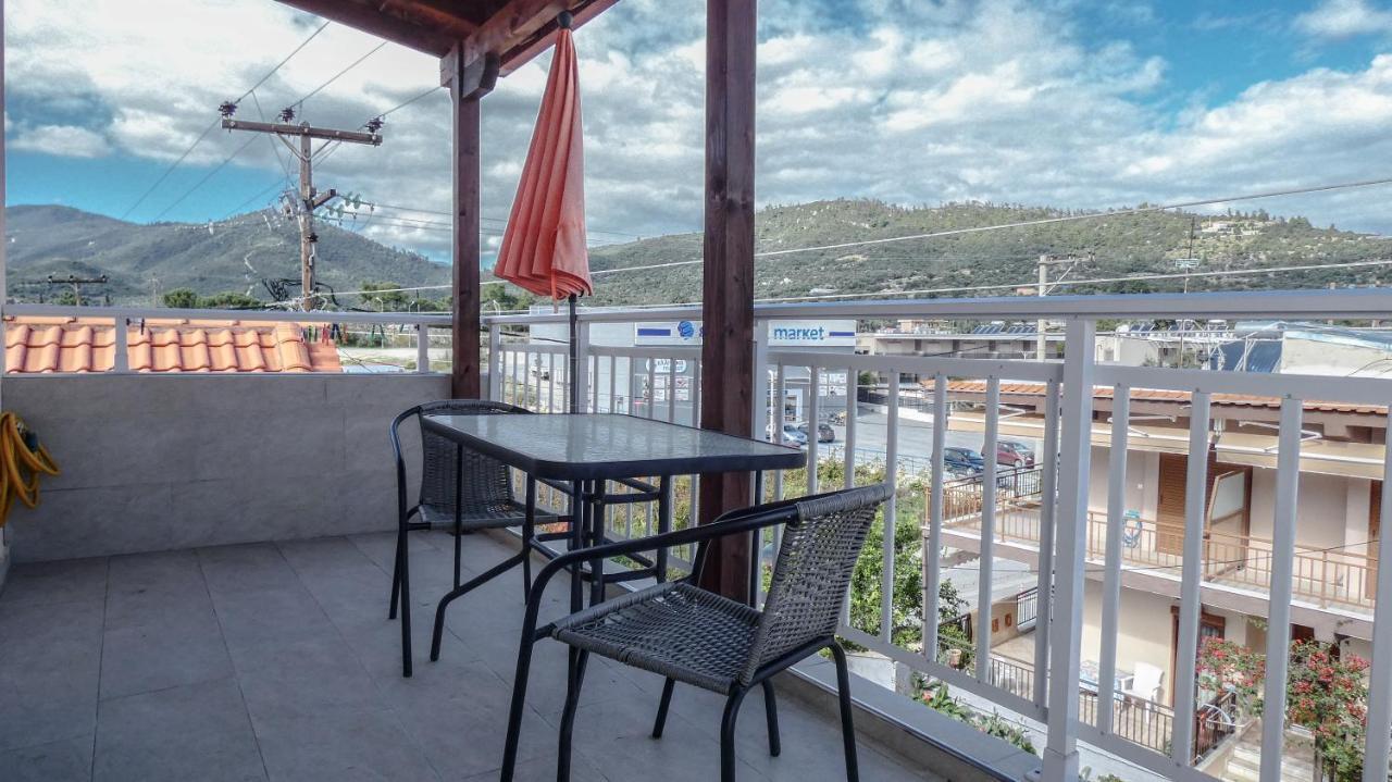 Villa George Giov Sarti Exteriér fotografie